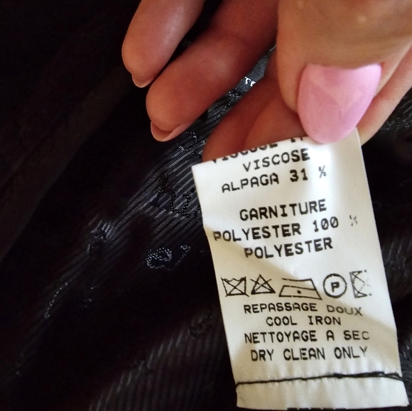 European  Clothes Beautique Wool assimetrical skirt. Size 4 - Picture 8 of 9